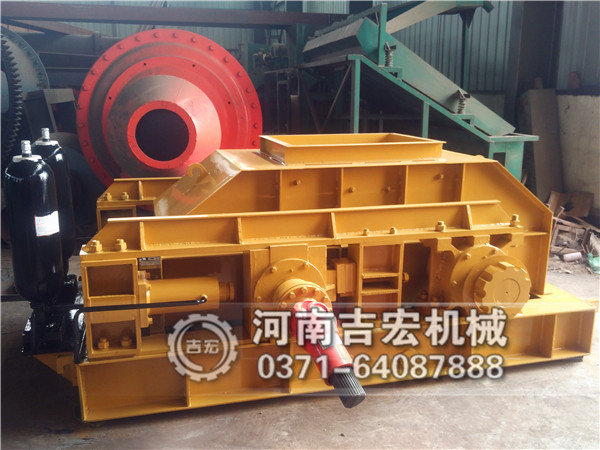 河卵石制砂可以用—對輥制砂機“一次成型占地面小”！